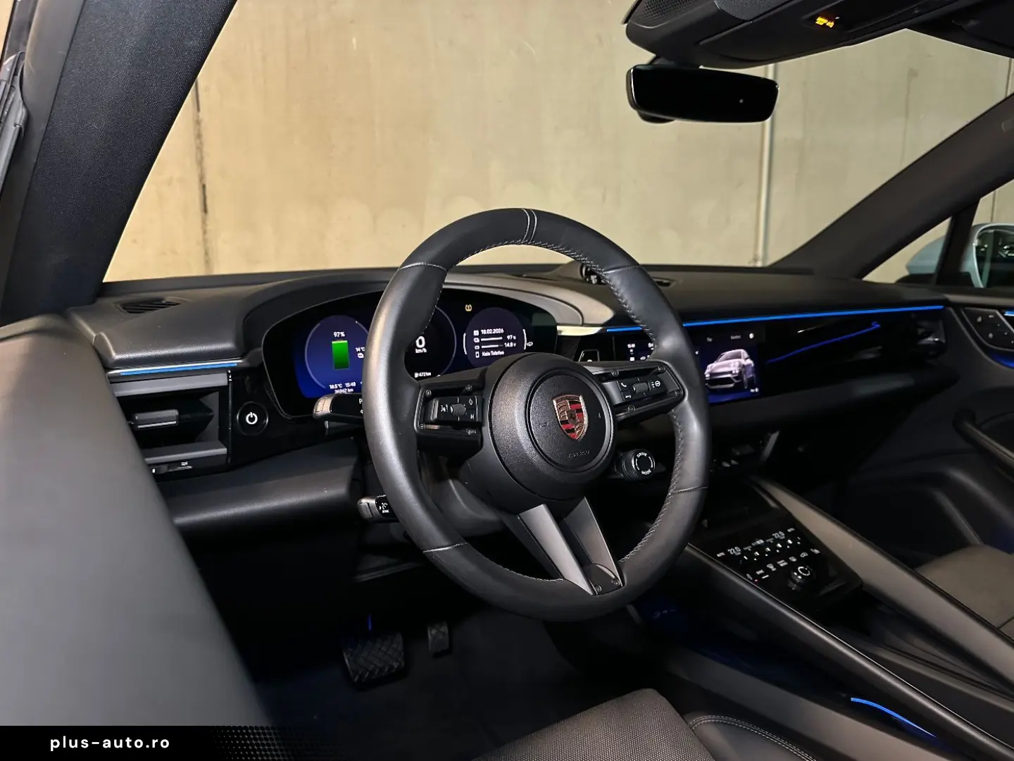 PORSCHE Macan 4   Luftfederung   LED-Matrix   AHK