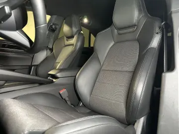 PORSCHE Macan 4   Luftfederung   LED-Matrix   AHK