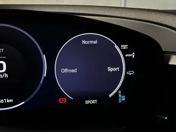 PORSCHE Macan 4   Luftfederung   LED-Matrix   AHK