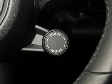 PORSCHE Macan 4   Luftfederung   LED-Matrix   AHK