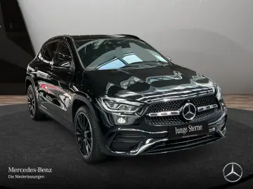 MERCEDES-BENZ GLA 250 e AMG Night Dist Pano 360  AHK LED
