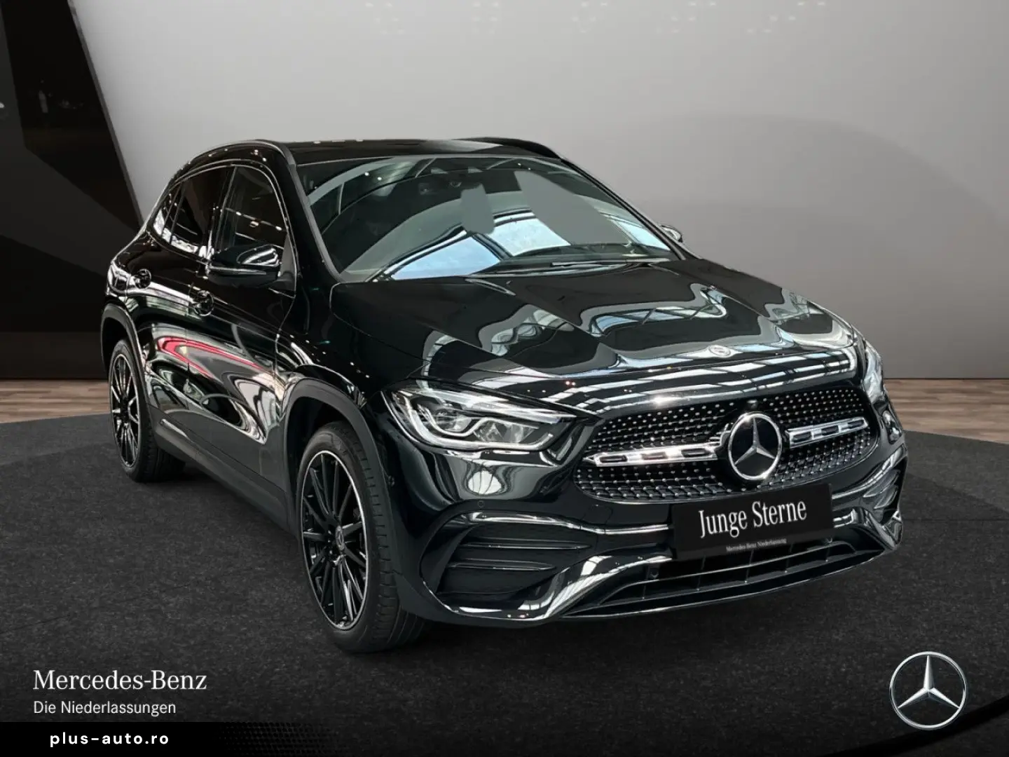 MERCEDES-BENZ GLA 250 e AMG Night Dist Pano 360  AHK LED