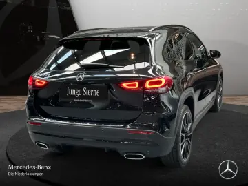 MERCEDES-BENZ GLA 250 e AMG Night Dist Pano 360  AHK LED