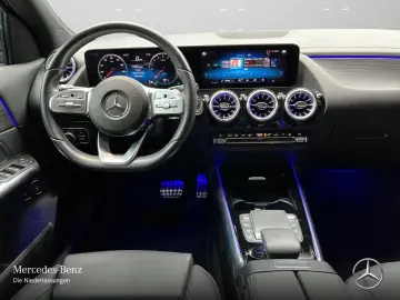 MERCEDES-BENZ GLA 250 e AMG Night Dist Pano 360  AHK LED