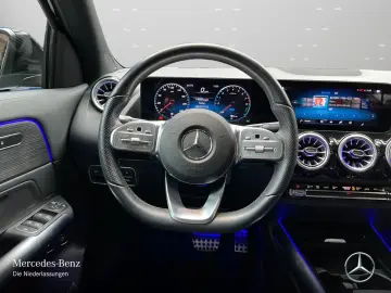 MERCEDES-BENZ GLA 250 e AMG Night Dist Pano 360  AHK LED