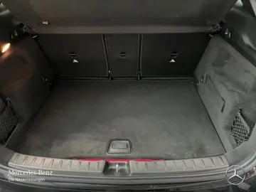 MERCEDES-BENZ GLA 250 e AMG Night Dist Pano 360  AHK LED