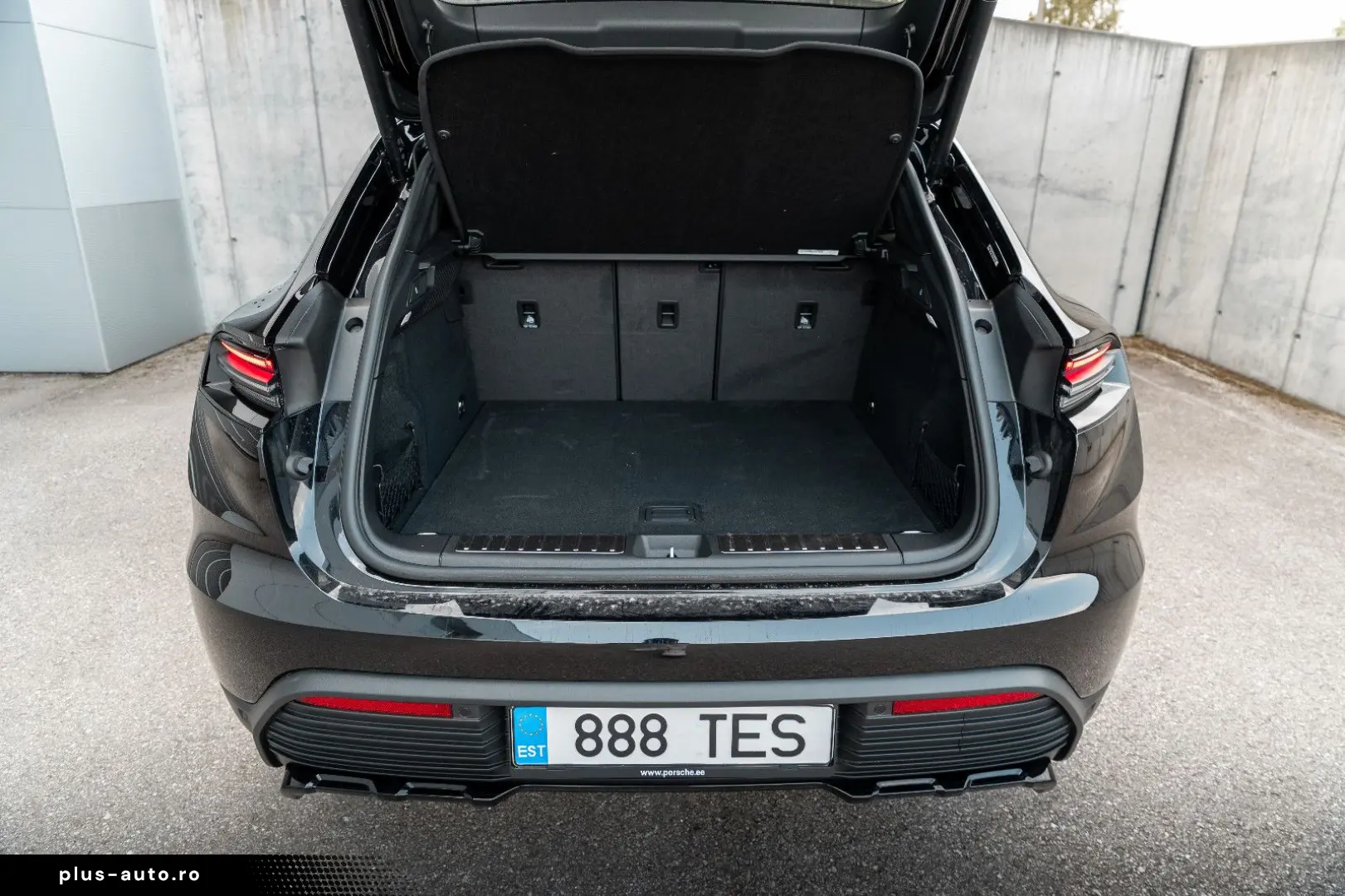 PORSCHE Macan Electric 4 Offroad Matrix PASM APPROVED