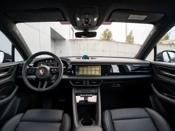 PORSCHE Macan Electric 4 Offroad Matrix PASM APPROVED