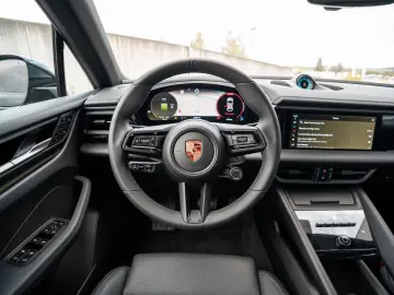 PORSCHE Macan Electric 4 Offroad Matrix PASM APPROVED