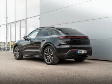 PORSCHE Macan Electric 4 Offroad Matrix PASM APPROVED