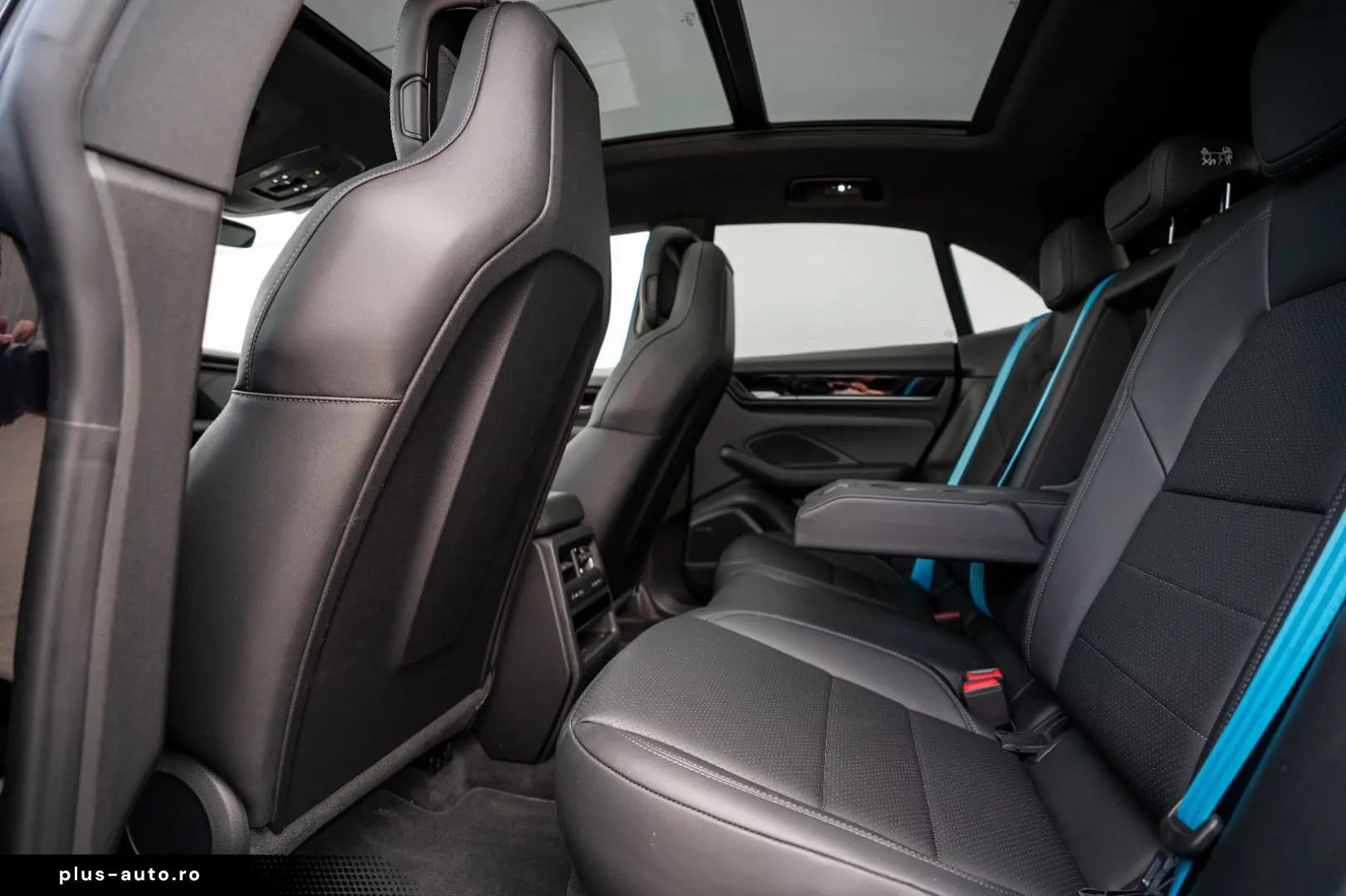 PORSCHE Macan Electric 4 Offroad Matrix PASM APPROVED