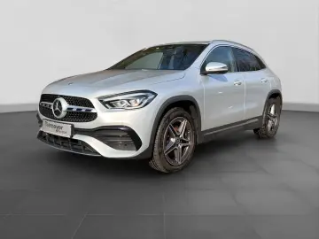 MERCEDES-BENZ GLA 250 e AMG LINE 360  LED LM19 ALCANTARA