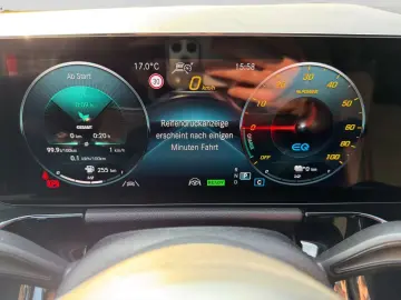 MERCEDES-BENZ GLA 250 e AMG LINE 360  LED LM19 ALCANTARA