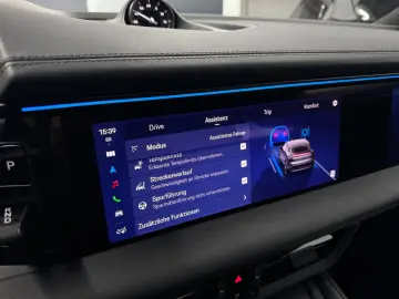 PORSCHE Macan 4 HeadUp 2xDisplay Pano ACC 22  Carbon