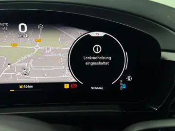 PORSCHE Macan 4 HeadUp 2xDisplay Pano ACC 22  Carbon