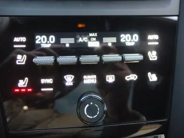 PORSCHE Macan 4 NP 120000 VOLL