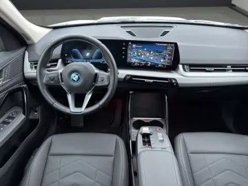 BMW X1 xDrive25e HYBRID LED NAVI LEDER KAMERA 17