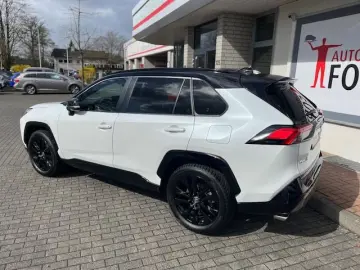 TOYOTA RAV4 Hybrid Style AWD 4x4 - AHK  LED  BT  Navi