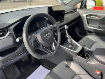 TOYOTA RAV4 Hybrid Style AWD 4x4 - AHK  LED  BT  Navi