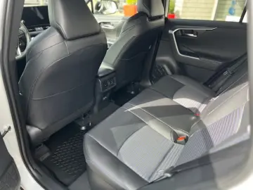 TOYOTA RAV4 Hybrid Style AWD 4x4 - AHK  LED  BT  Navi