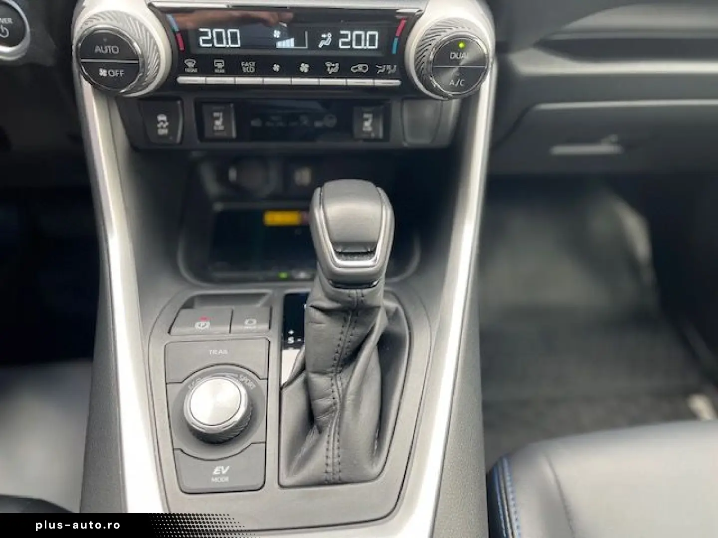 TOYOTA RAV4 Hybrid Style AWD 4x4 - AHK  LED  BT  Navi