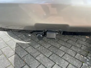 TOYOTA RAV4 Hybrid Style AWD 4x4 - AHK  LED  BT  Navi