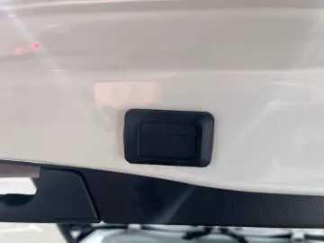 TOYOTA RAV4 Hybrid Style AWD 4x4 - AHK  LED  BT  Navi