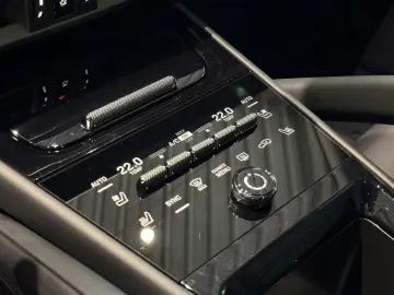 Porsche Cayenne E-Hybrid InnoDrive Head-Up