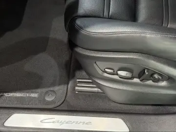 Porsche Cayenne E-Hybrid InnoDrive Head-Up