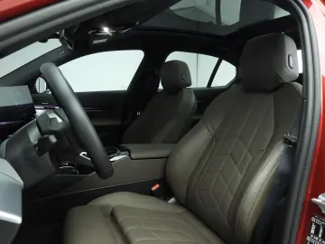 BMW 550 5 Serie Sedan 550e xDrive   M-Sportpakket