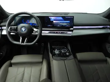 BMW 550 5 Serie Sedan 550e xDrive   M-Sportpakket