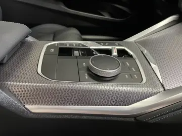 BMW M240i xDrive COUPE H&K HIFI GLASDACH AHK ALU 19