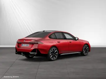 BMW 550e xDrive M Sport Pro AHK Pano 21 LMR