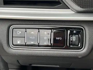 DFSK Fengon 7 2.0T 4WD