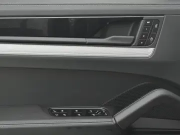 Porsche Cayenne E-Hybrid Coupe InnoDrive Head-Up