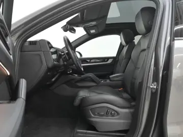 Porsche Cayenne E-Hybrid Coupe InnoDrive Head-Up