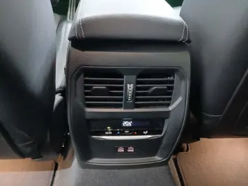 BMW 320d xDrive M Sport ACC ADAPTLED KMFRTZGNG HIFI