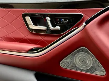 MERCEDES-BENZ S 580 4M AMG Pano HuD 10 HAL LederExklusivROT