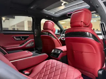 MERCEDES-BENZ S 580 4M AMG Pano HuD 10 HAL LederExklusivROT