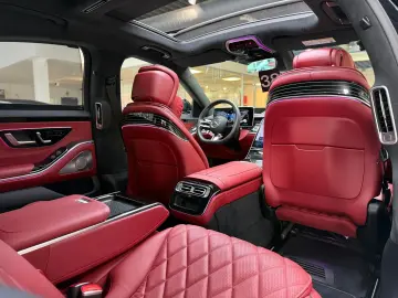 MERCEDES-BENZ S 580 4M AMG Pano HuD 10 HAL LederExklusivROT