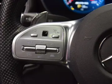 MERCEDES-BENZ GLC 43 Coupe AMG 4Matic Pano s.AGA HuD…