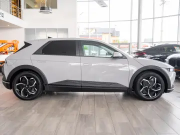 Hyundai IONIQ 5 Long Range 72 6 kWh