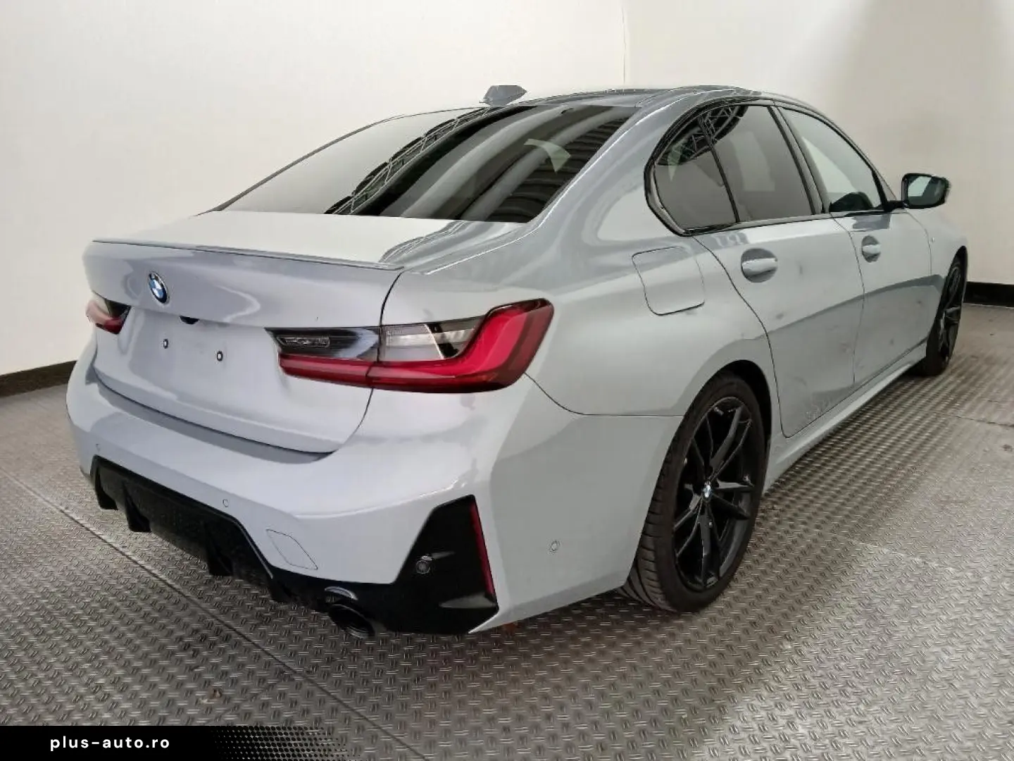 BMW 320 xDr M Sport LED  HeadUp M-Sitze 360K DrivPro