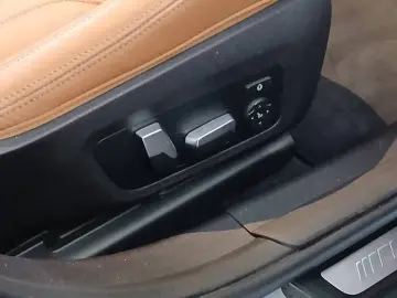 BMW 320 xDr M Sport LED  HeadUp M-Sitze 360K DrivPro