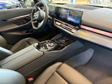 BMW 520 d xDrive M SportPro Pano Ahk 360