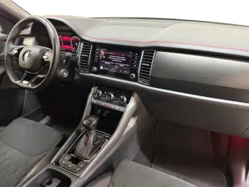 SKODA Kodiaq 2.0 TSI DSG 4x4 RS DCC MATRIX