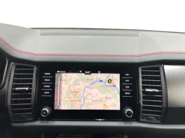 SKODA Kodiaq 2.0 TSI DSG 4x4 RS DCC MATRIX