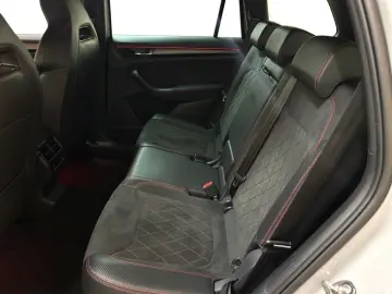 SKODA Kodiaq 2.0 TSI DSG 4x4 RS DCC MATRIX