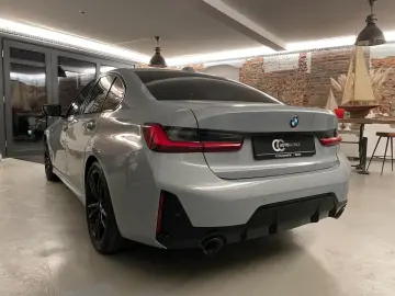 BMW 320d xDrive M Sport ACC HuD 360  Schiebedach 19