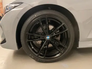 BMW 320d xDrive M Sport ACC HuD 360  Schiebedach 19